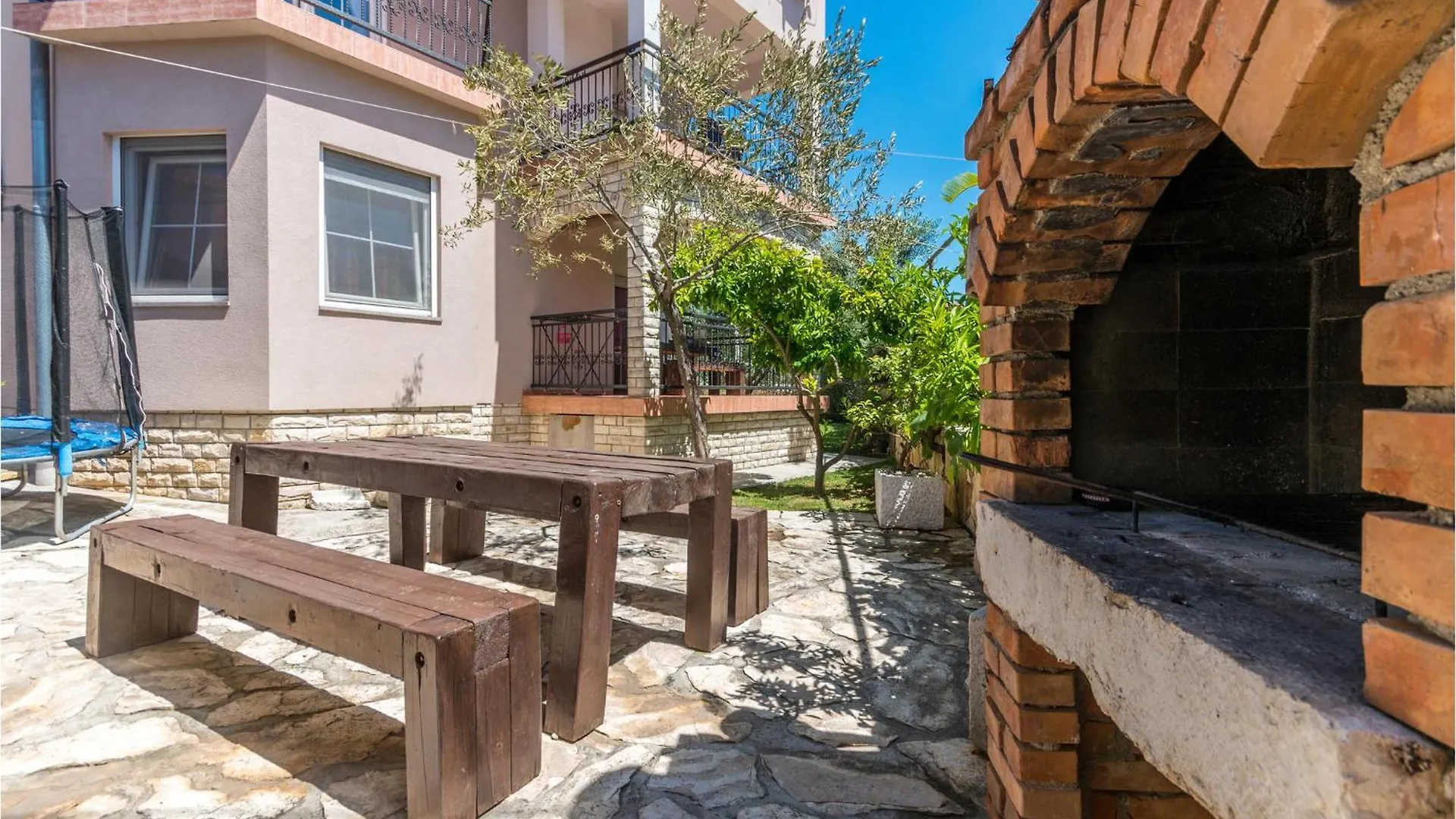 Apartment Lovely Home In Bibinje With Outdoor Swimming Pool