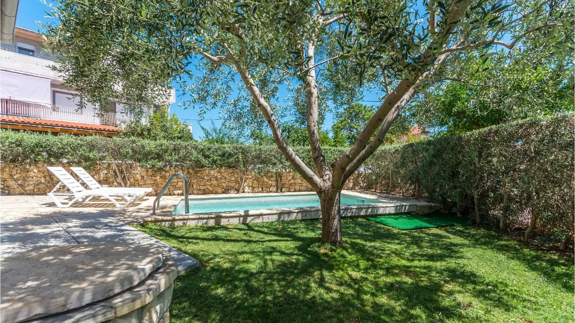 Apartment Lovely Home In Bibinje With Outdoor Swimming Pool